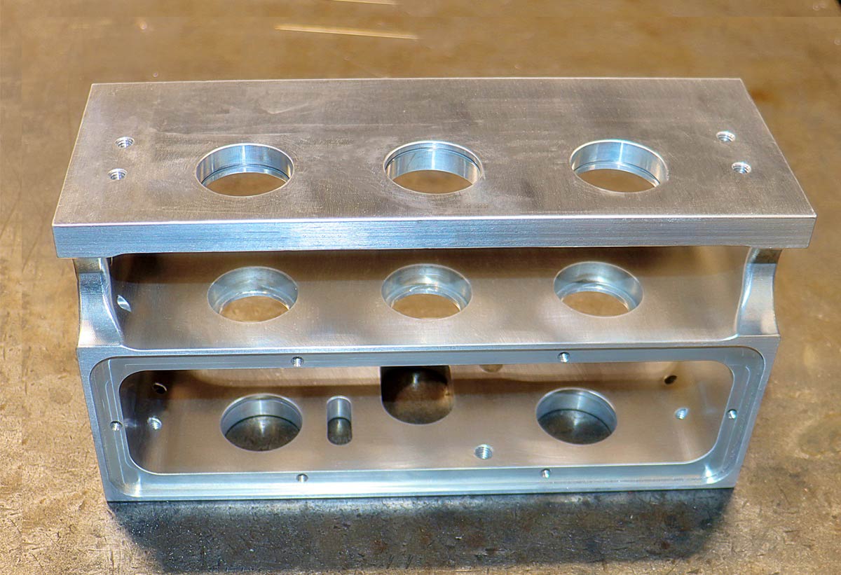 Aluminum Manifold with multiple plates